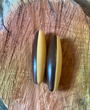 Load image into Gallery viewer, Vintage Long Oval Acrylic beads