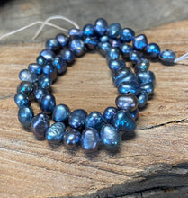 Load image into Gallery viewer, 6mm Peacock Blue Pearls
