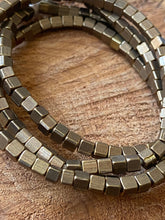 Load image into Gallery viewer, Brass Metal Cube beads