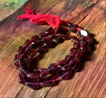 Load image into Gallery viewer, 6mm Flat Garnet Teardrop beads